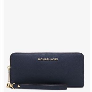 Michaels Kors wristlet wallet