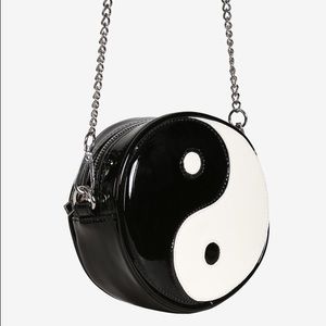 Yin yang circle purse