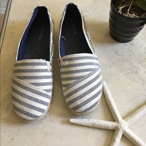 Women's Shoes