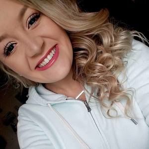 Meet your Posher, Cami