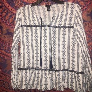 Selling new shirt for $5