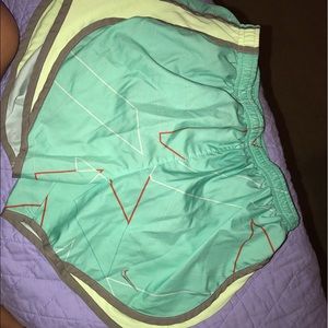 XS Nike shorts