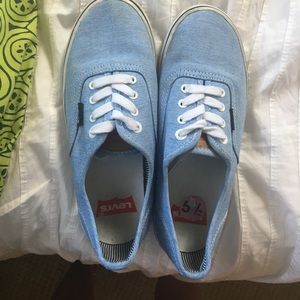 blue levi shoes