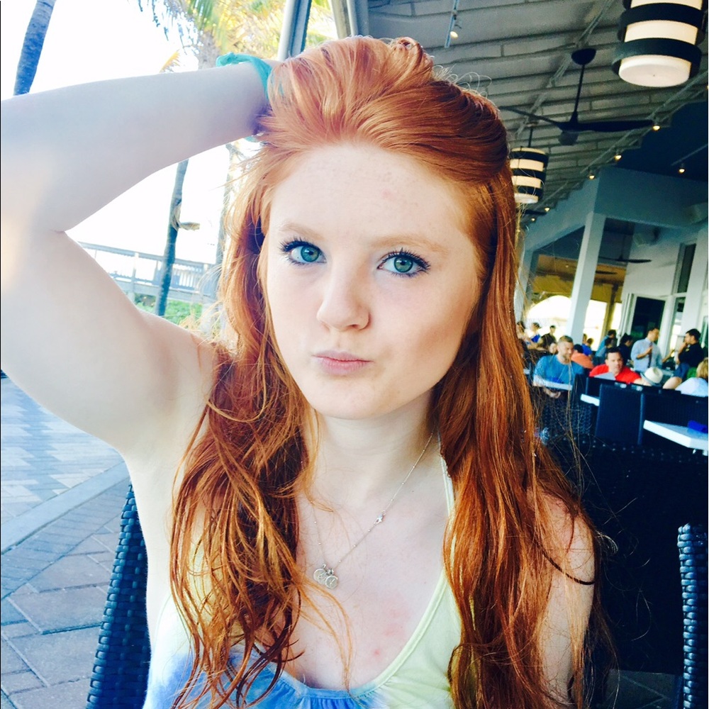 Meet your Posher, Kelly