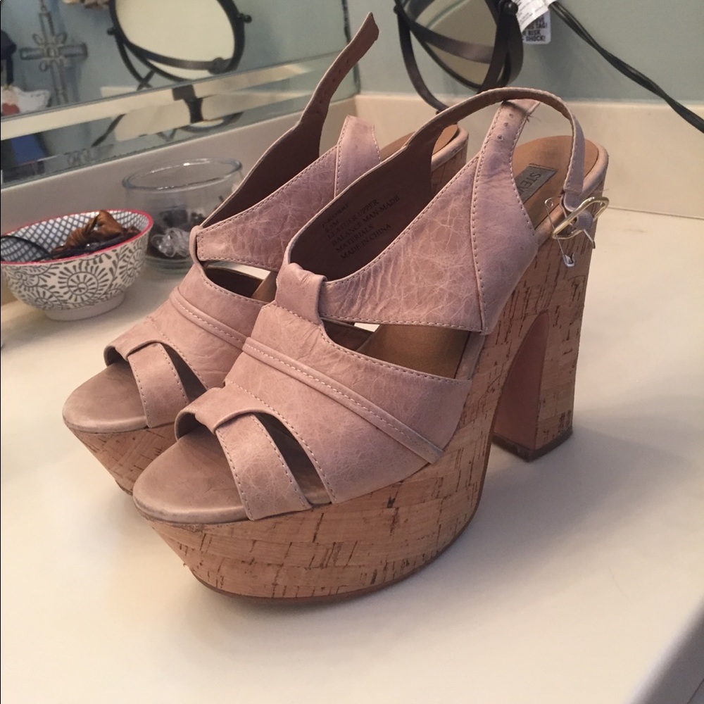 Steve Madden Wedges