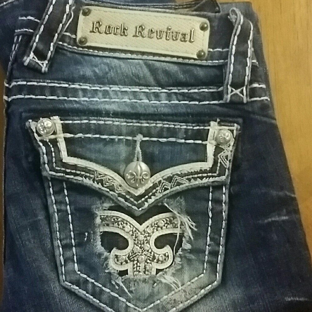 DO NOT BUY! HOLD FOR @BRIANNAHUITING ONLY