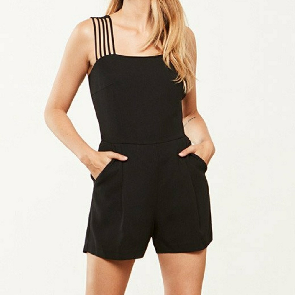 NWOT BB Dakota Black Melody Shorts Romper
