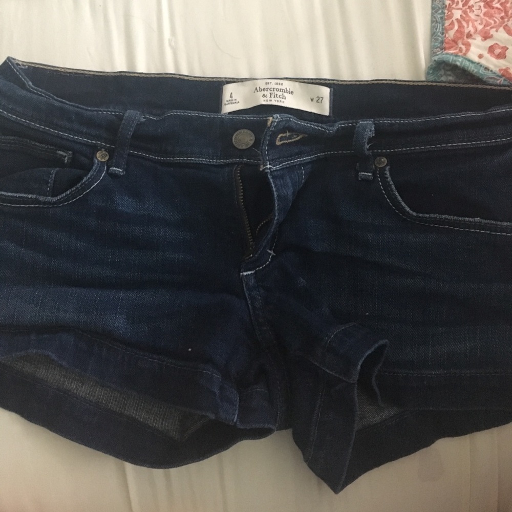 Abercrombie&Fitch dark wash denim shorts size 4
