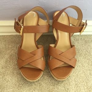 🌺Michael Kors Wedge Sandals🌺