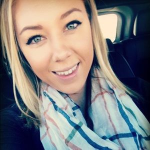 Meet your Posher, Laurel