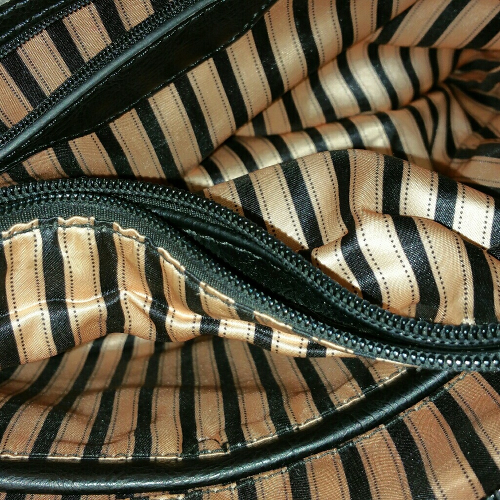 Purse - Picture 5 of 5
