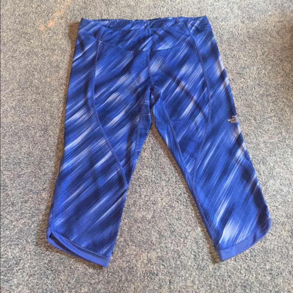North Face workout capris size large