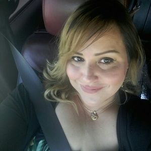 Meet your Posher, Ana