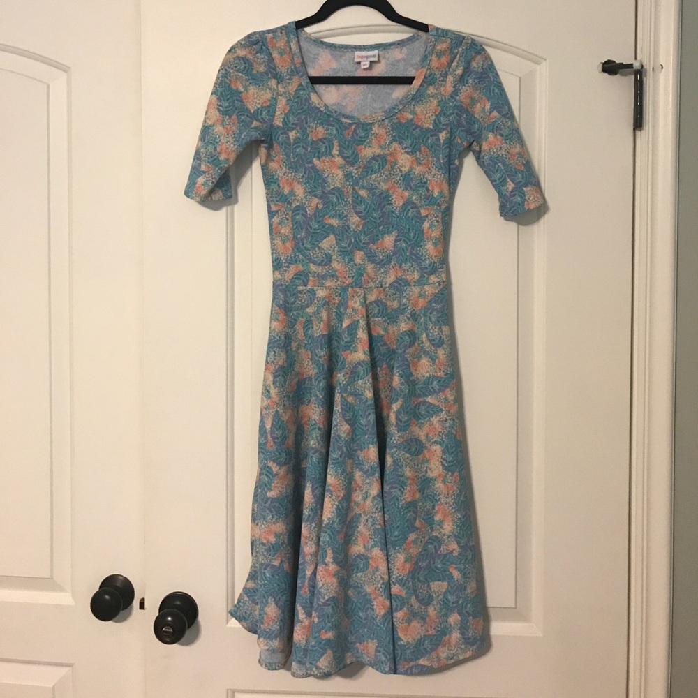 LuLaRoe Nicole Dress
