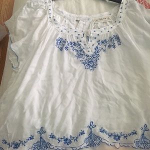 A&F white babydoll shirt