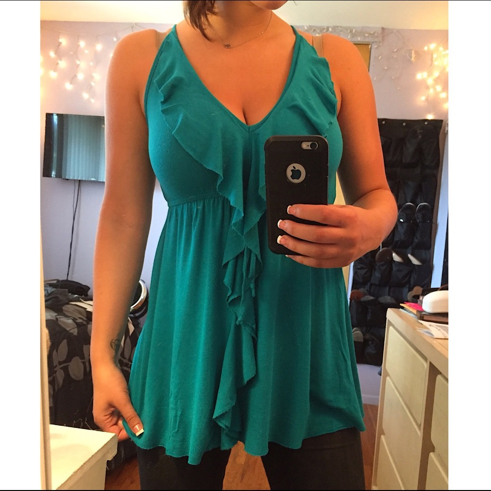 Ruffle Tank Top - Picture 2 of 4