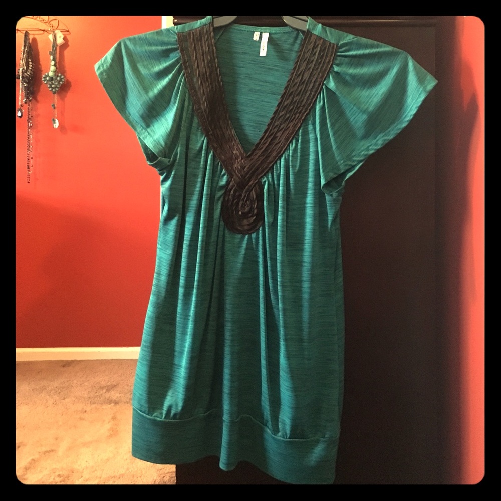 Maurices top