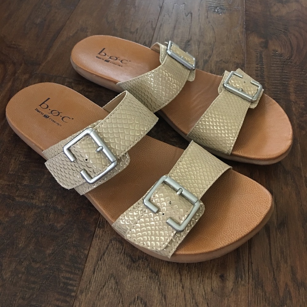 b.o.c Gold Sandals size 10 (Birkenstock Style)