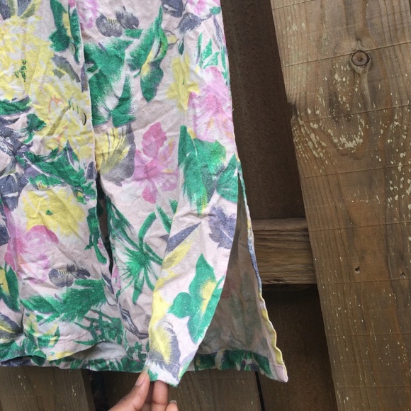 Vintage Button up top - Picture 2 of 3