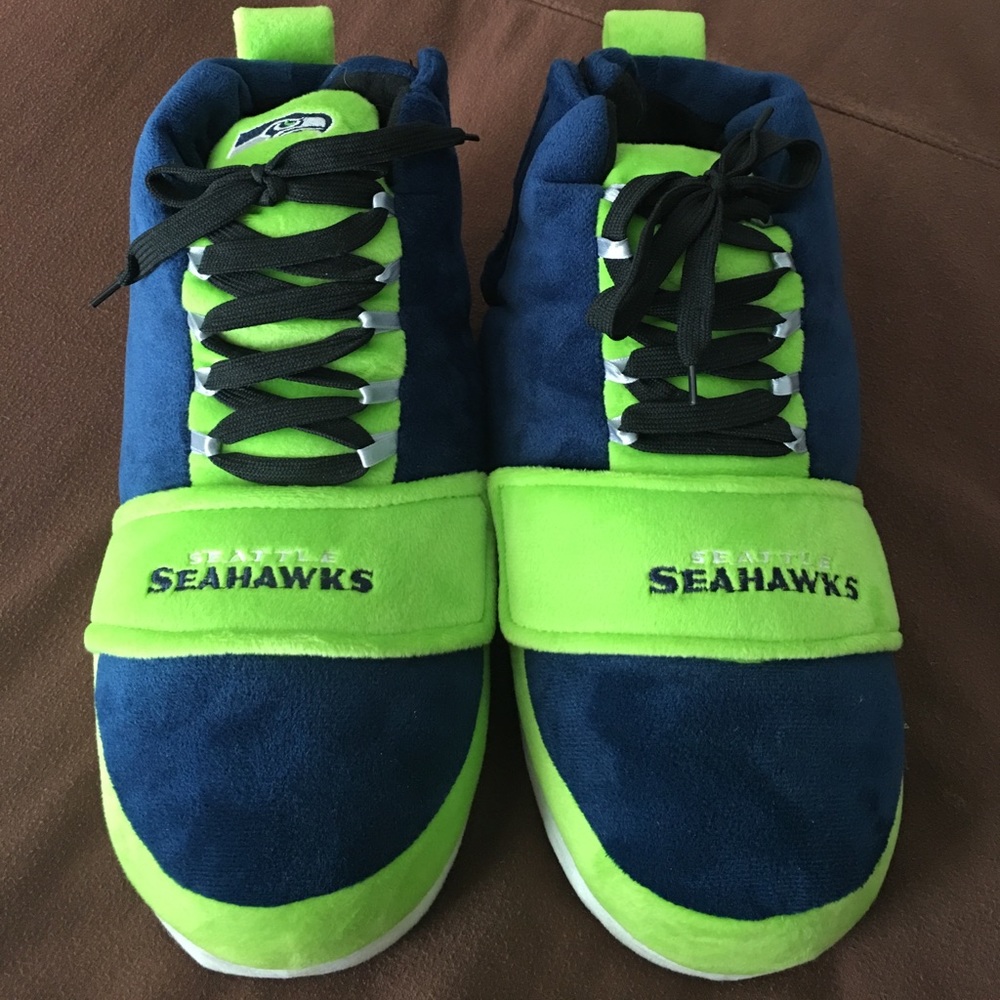 Seahawks Slippers Sz Large(7-9) $20