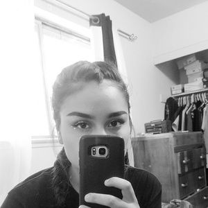 Meet your Posher, Daniella