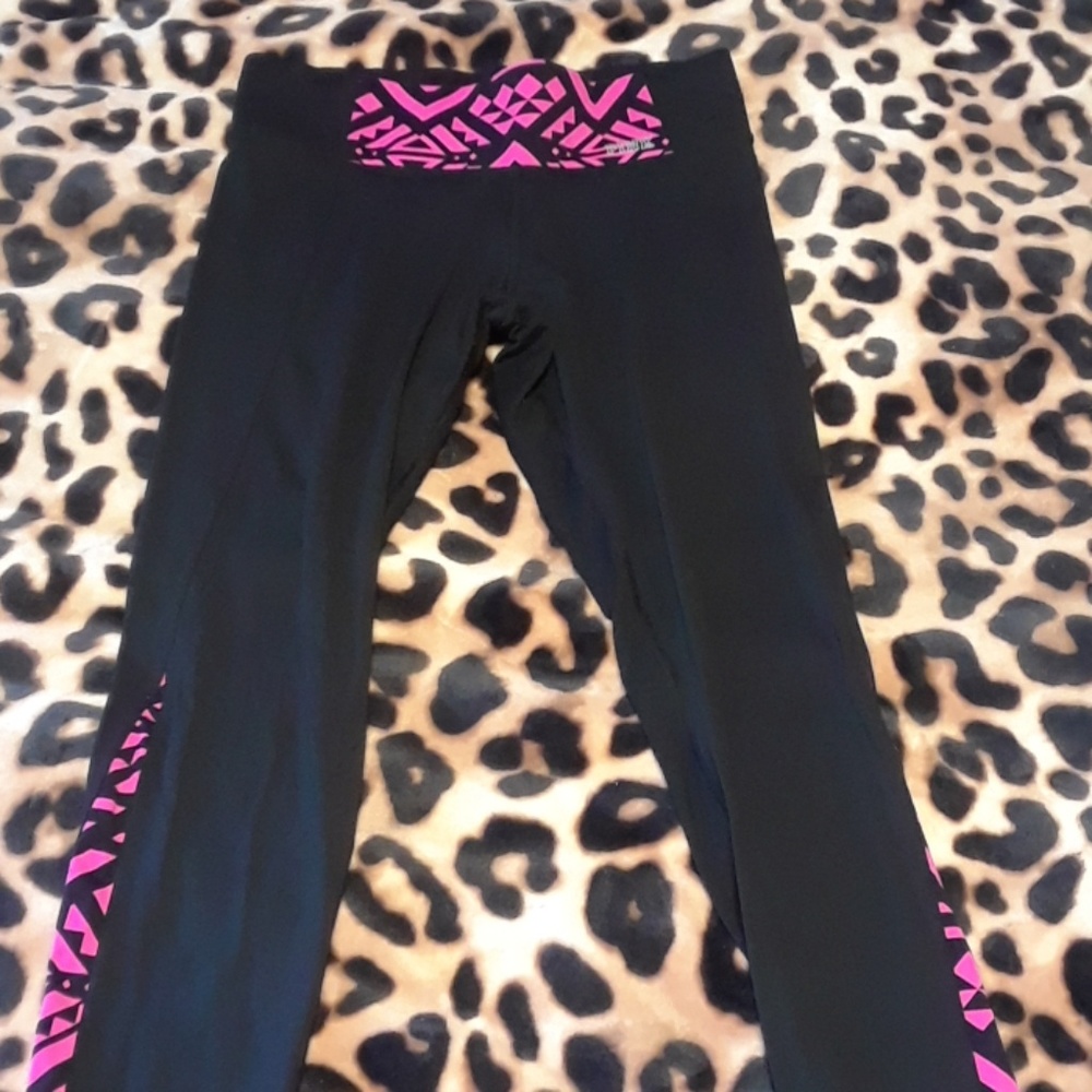 Vs pink ultimate yoga leggings