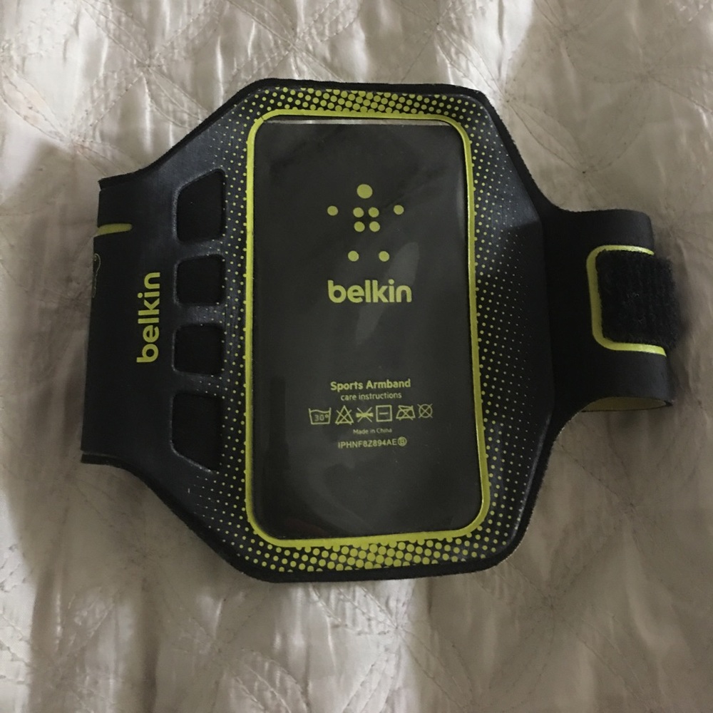Belkin workout arm band