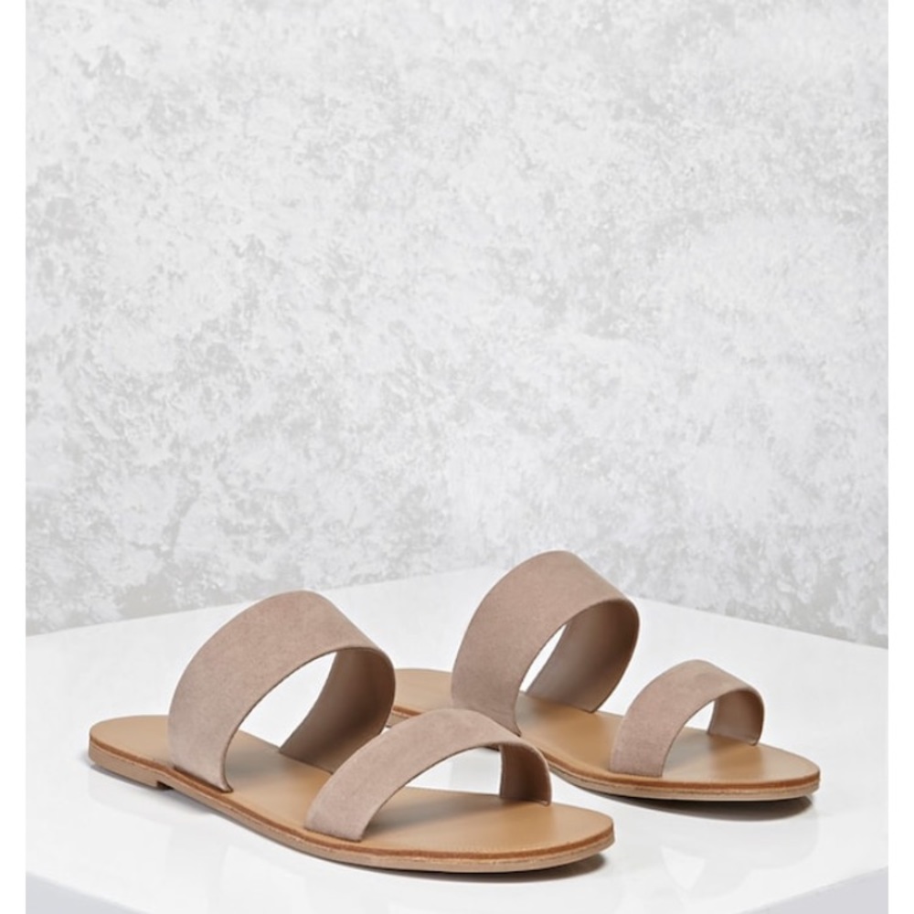 Forever 21 NWT faux suede sandals