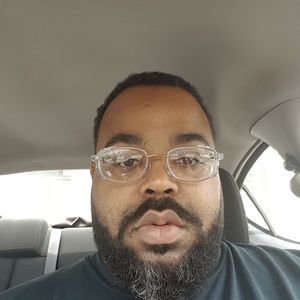 Meet your Posher, Travis