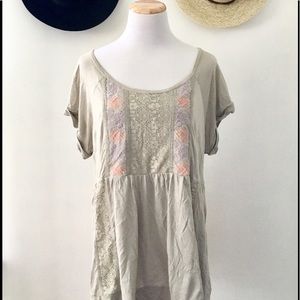 vintage America Tops - Oversized Gray Lace Detail Tunic vintage America Tops - Oversized Gray Lace Detail Tunic