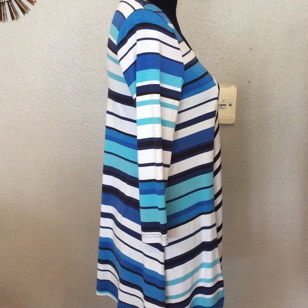 Asymmetrical Lynn Ritchie Silver Collection - Picture 2 of 3