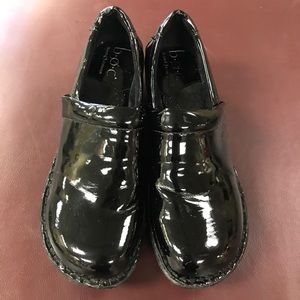 B.O.C Born Black Patent Leather Shoe Sz 8