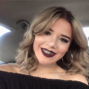 Meet your Posher, Maya