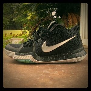 Black Ice Kyrie 3