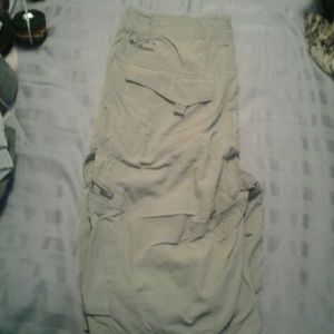columbia omni-shade cargo shorts 2 pair