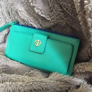 Giani Bernini Wristlet