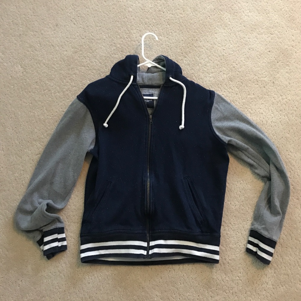Zip up American eagle sweater