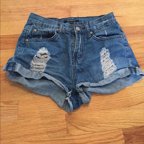 High waisted jean shorts - Picture 1 of 4