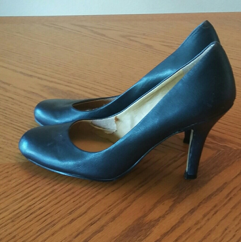 Women’s Dark Blue Size 5 Leather Heels Shoes