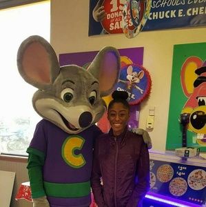 Meet your Posher, Zharriay