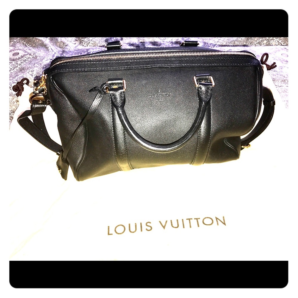 Elegant bag. Never used.