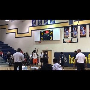 Meet your Posher, Jamara