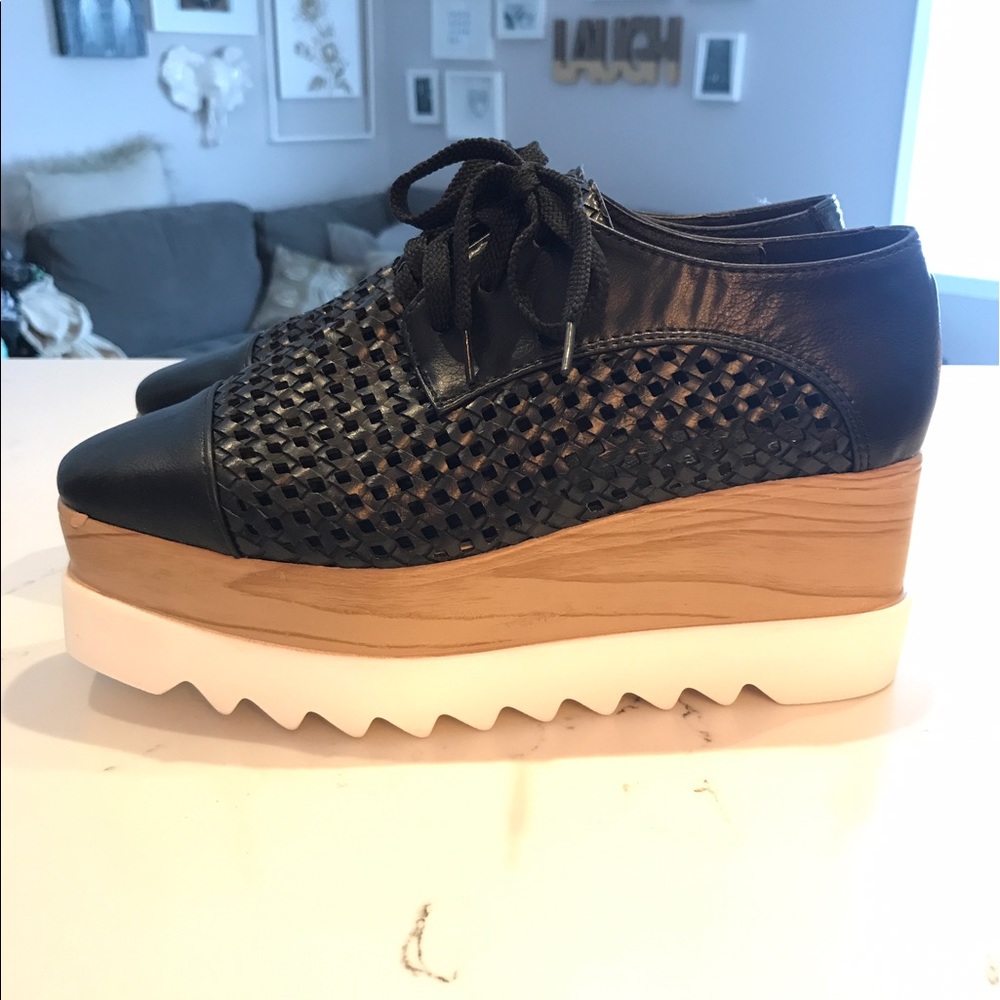 Panel lace up shoes