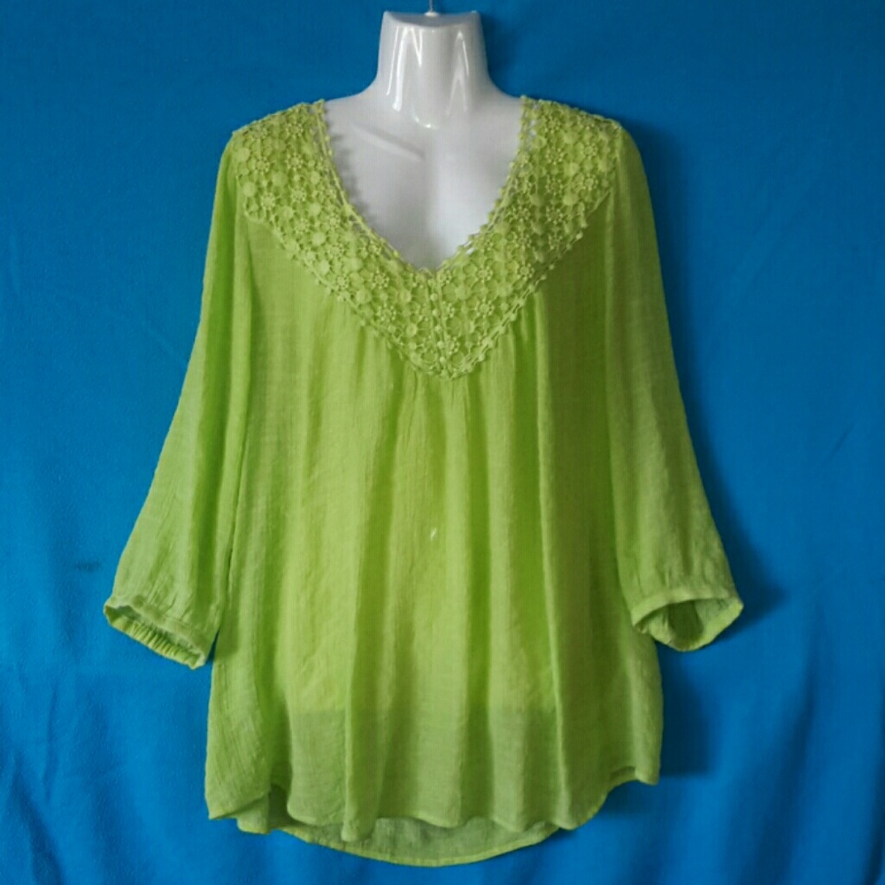 Avenue Boho Peasant Top Size 22/24