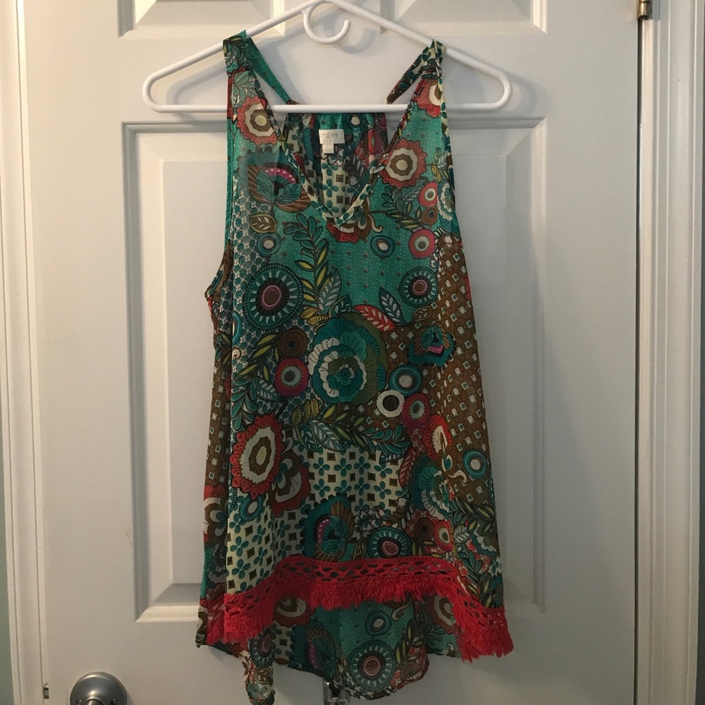 Patterned sheer tank