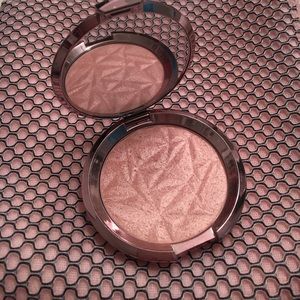 Becca Shimmering Skin Perfector