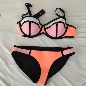 TRIANGL bikini set
