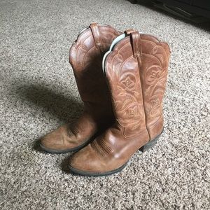 Ariat heritage boots