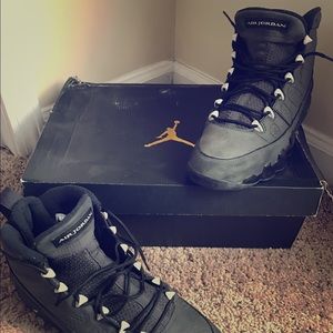 Jordan 'Anthracite' 9s sz. 9.5