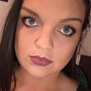 Meet your Posher, Brittni